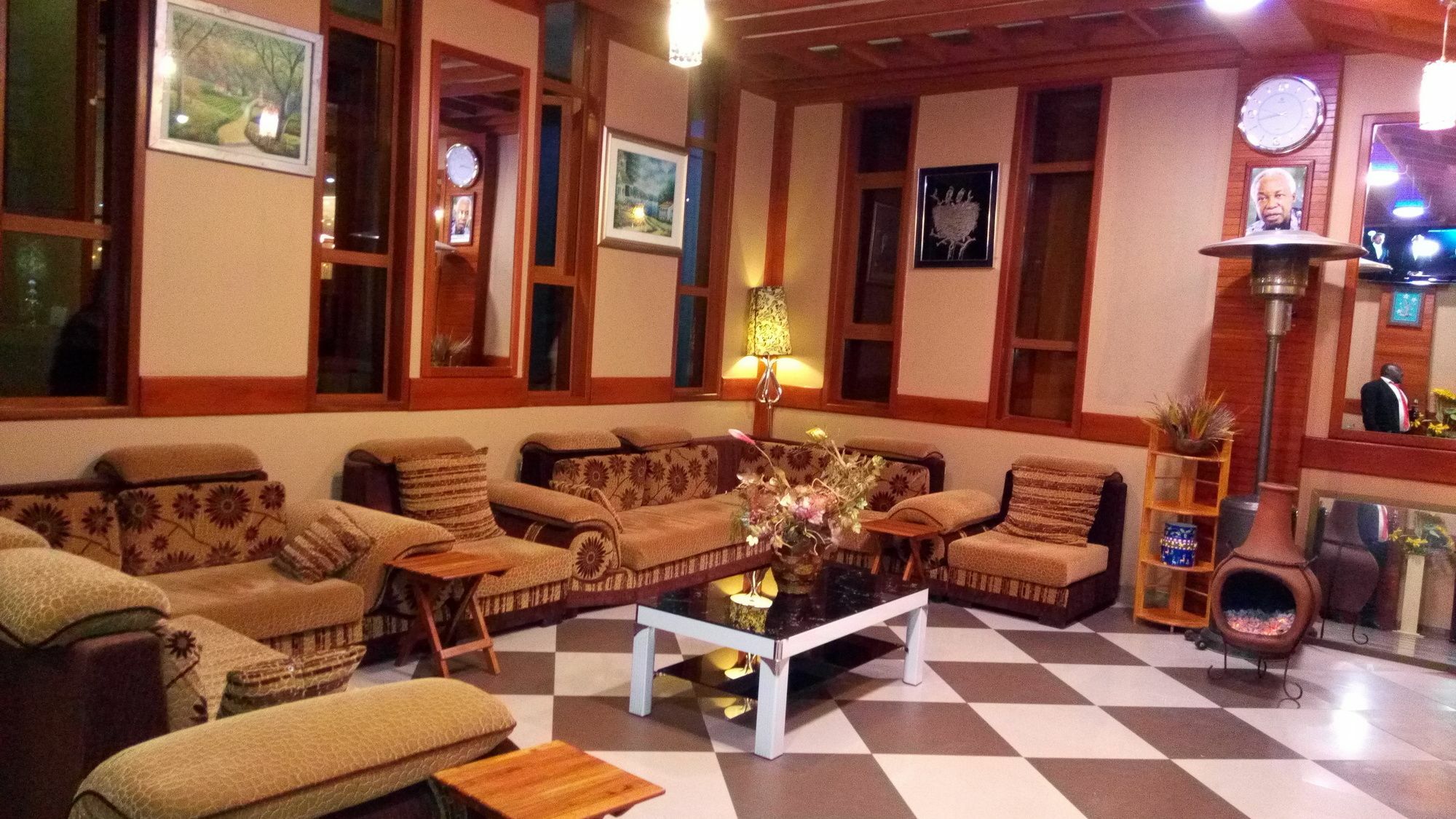 Lush Garden Hotel Αρούσα Εξωτερικό φωτογραφία