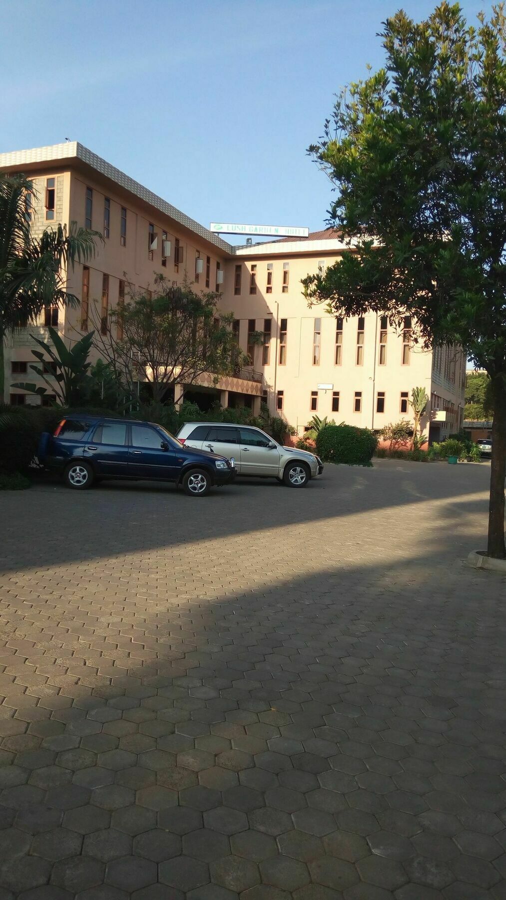 Lush Garden Hotel Αρούσα Εξωτερικό φωτογραφία